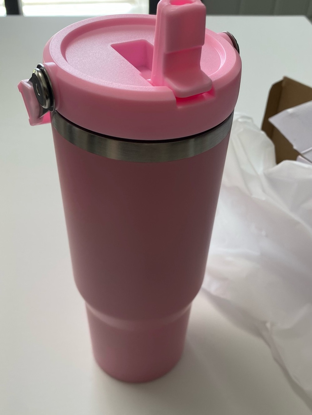 NWT 30oz Pink Insulated Tumbler with Flip Straw & Carry Handle
